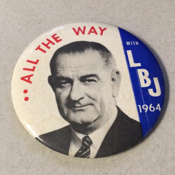 GORGEOUS 1964 OFFICIAL LYNDON JOHNSON PICTURE CAMPAIGN PINBACK